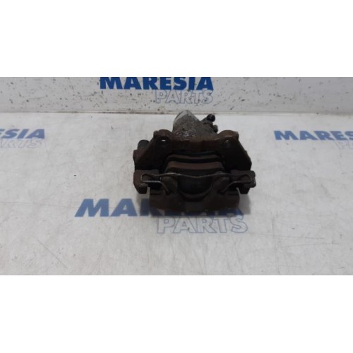 Renault - Laguna - Remklauw (Tang) links-achter