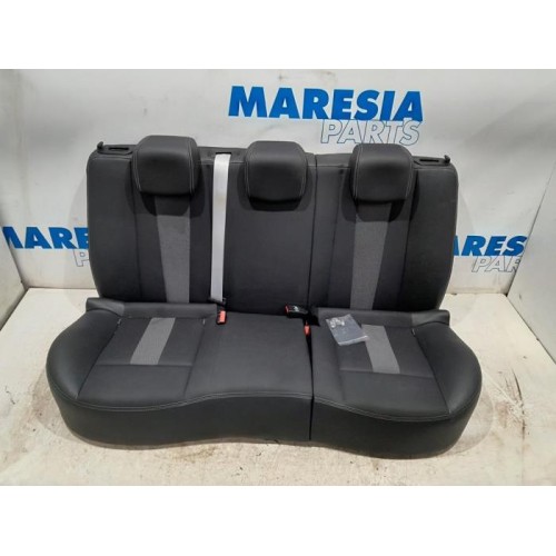 Renault - Megane - Rear bench seat