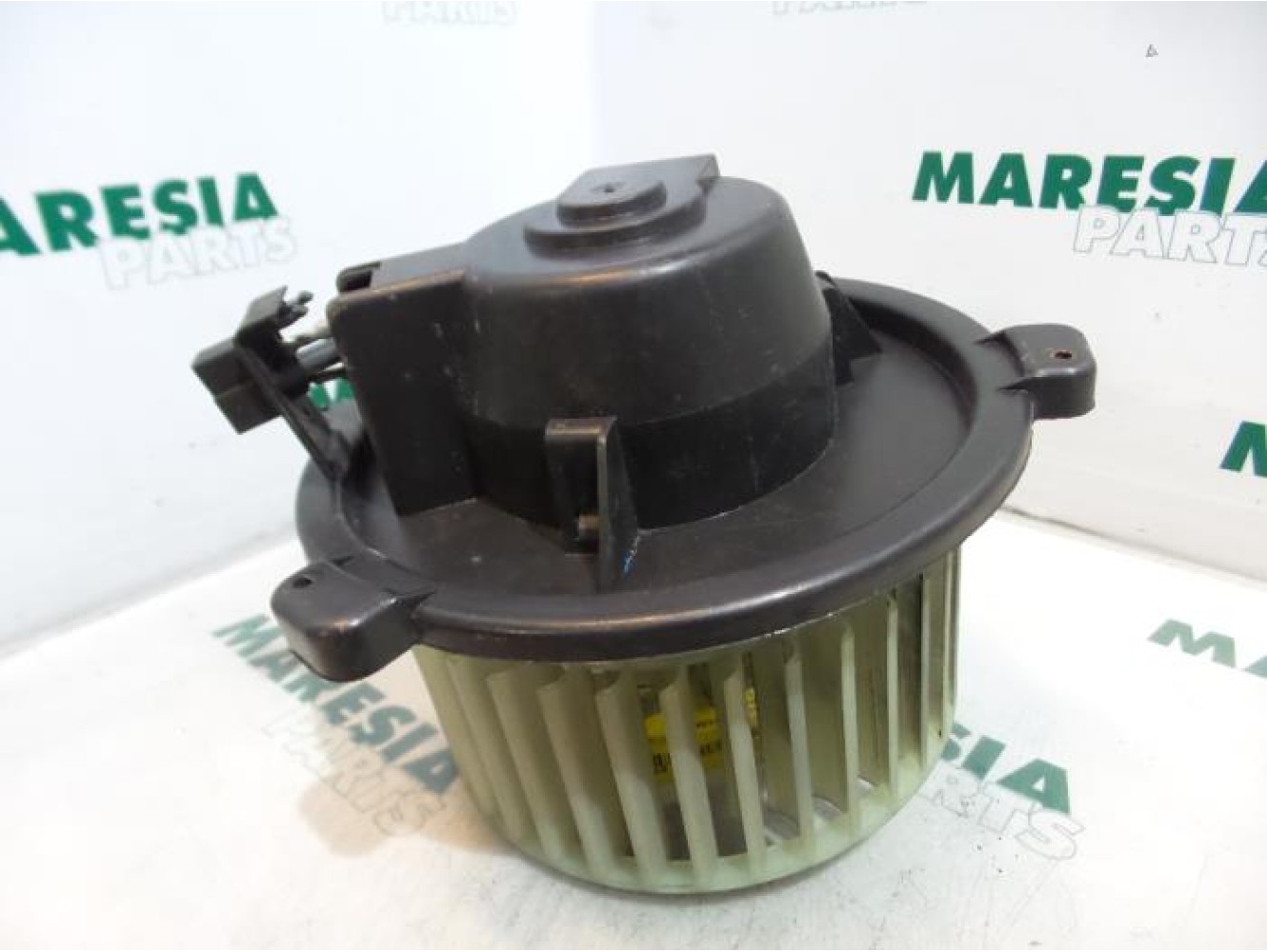 Lancia - Y(Psilon) - Heating and ventilation fan motor