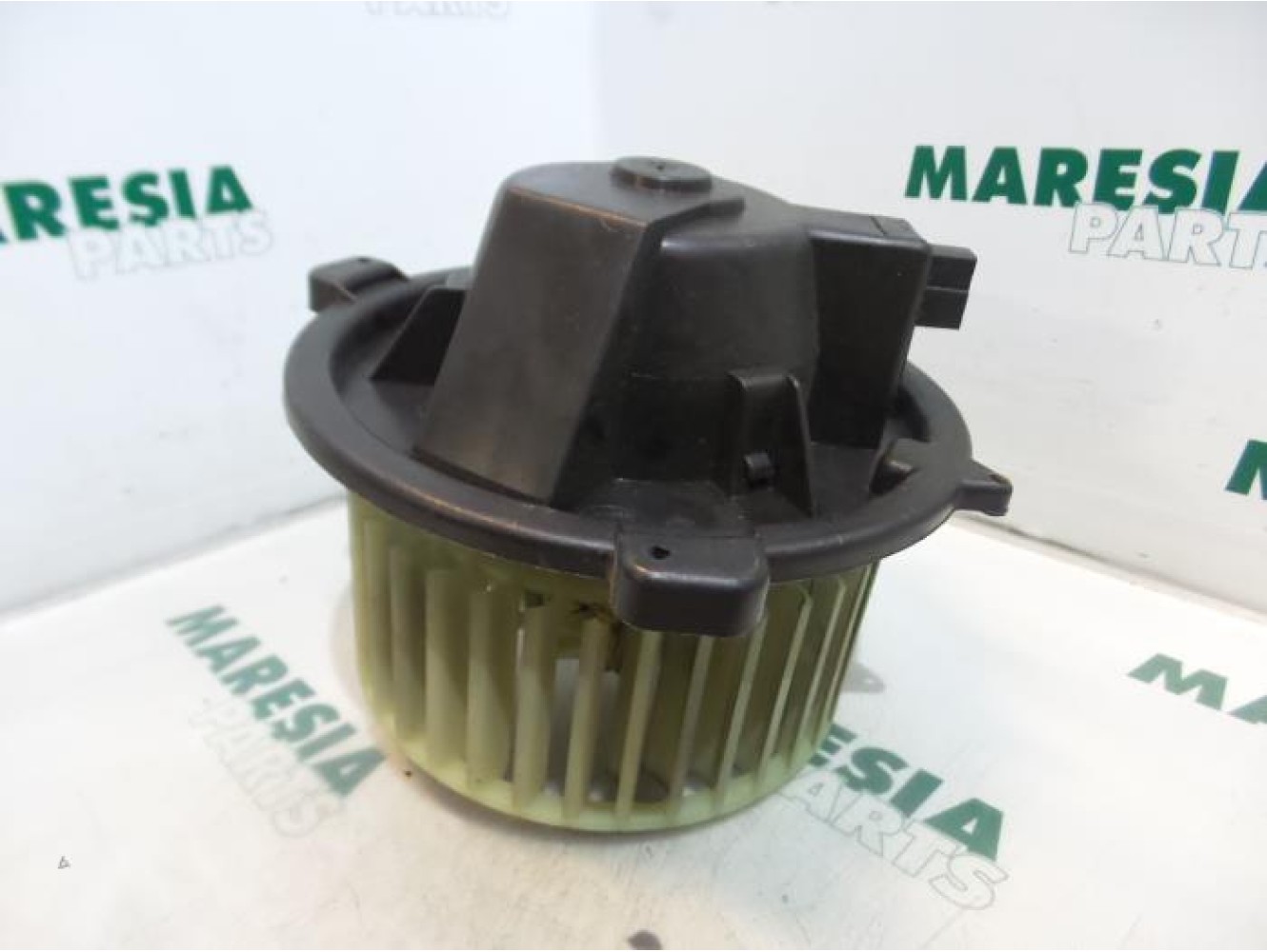 Lancia - Y(Psilon) - Heating and ventilation fan motor