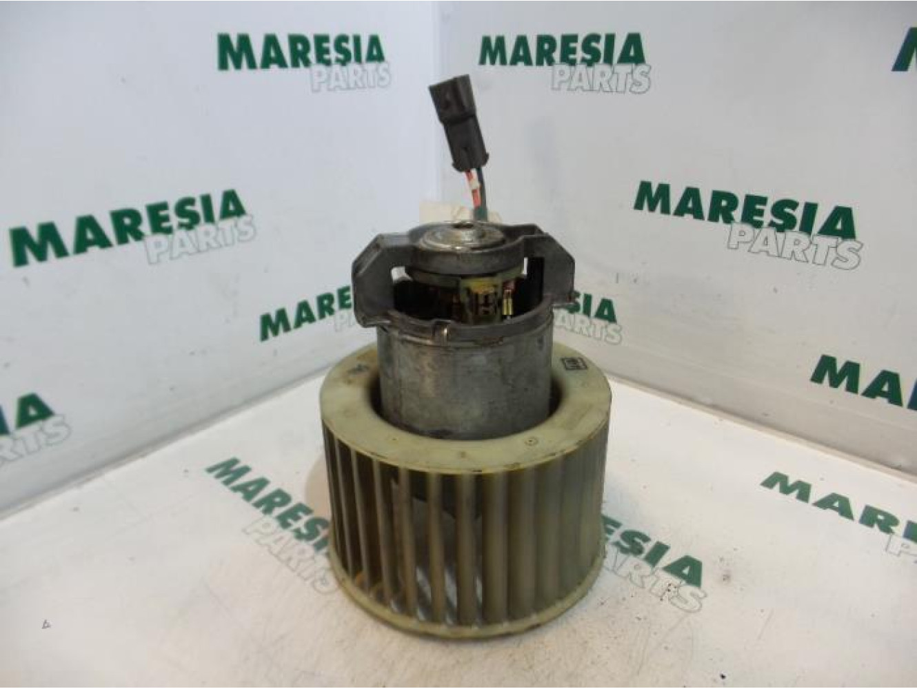 Lancia - Thema - Heating and ventilation fan motor