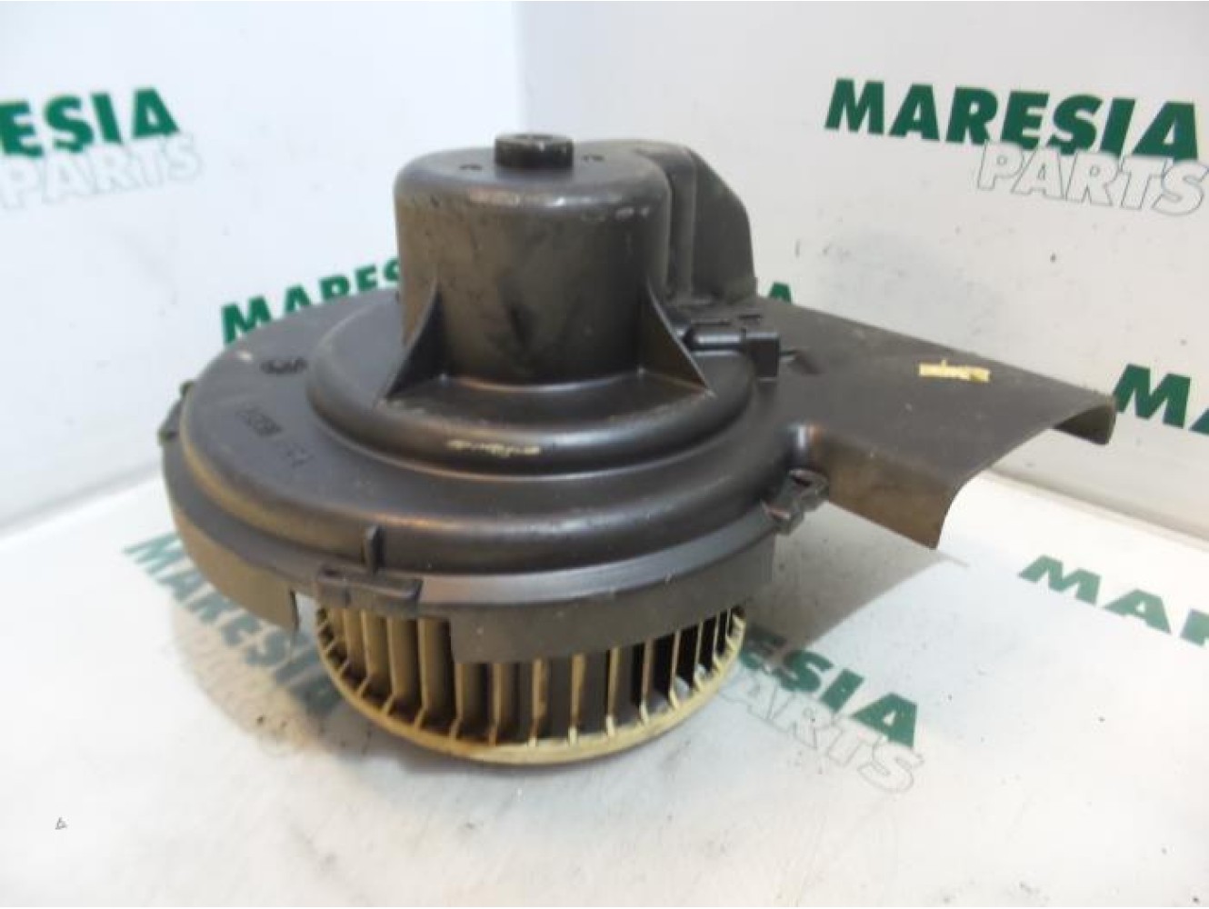 Citroen - AX - Heating and ventilation fan motor