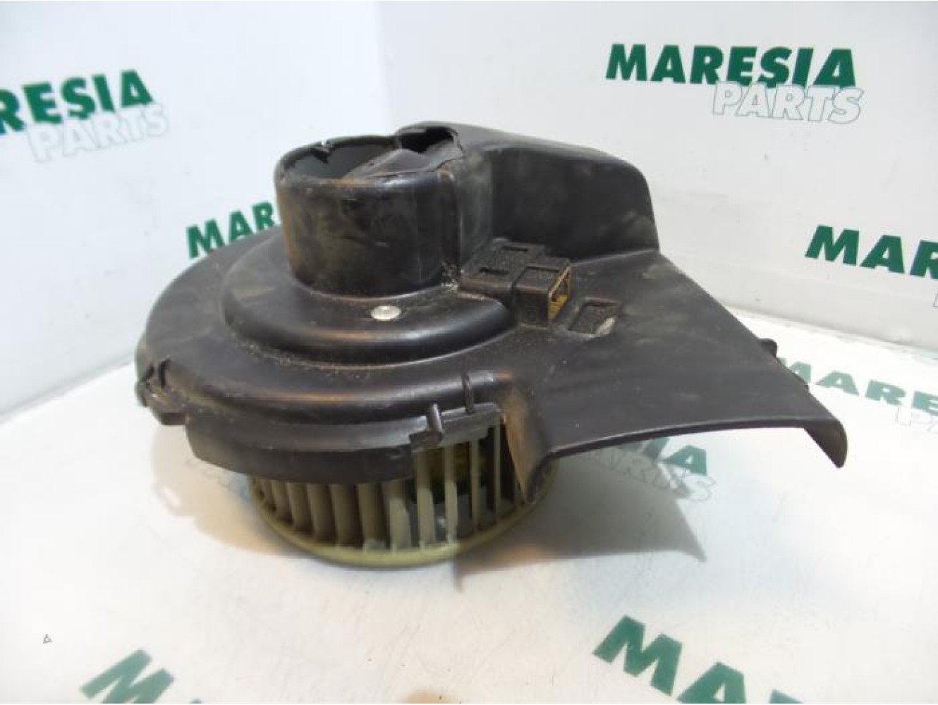 Citroen - AX - Heating and ventilation fan motor