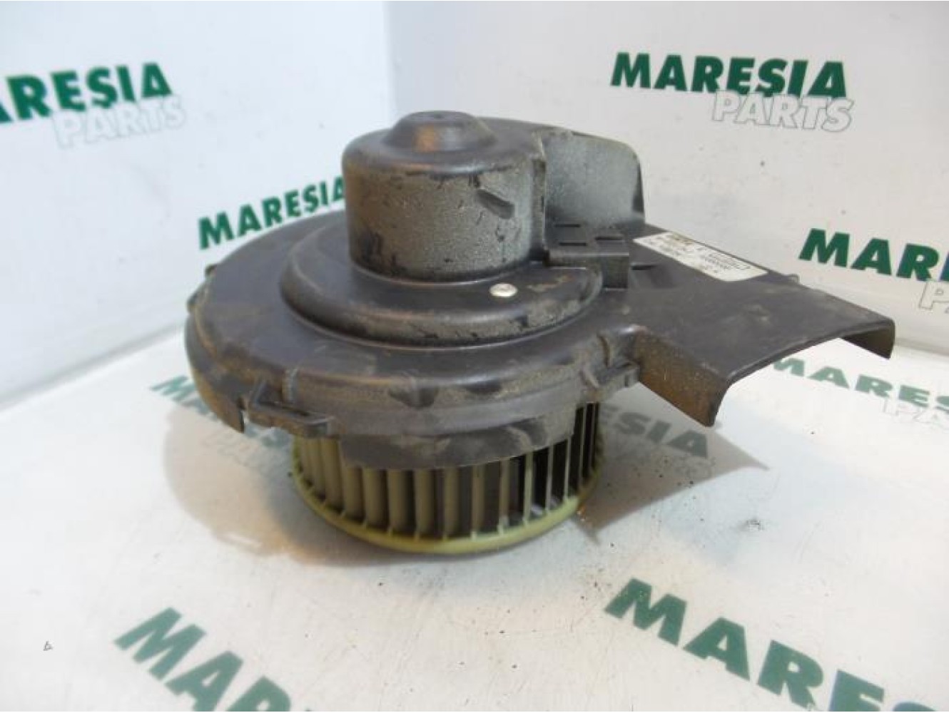 Citroen - AX - Heating and ventilation fan motor