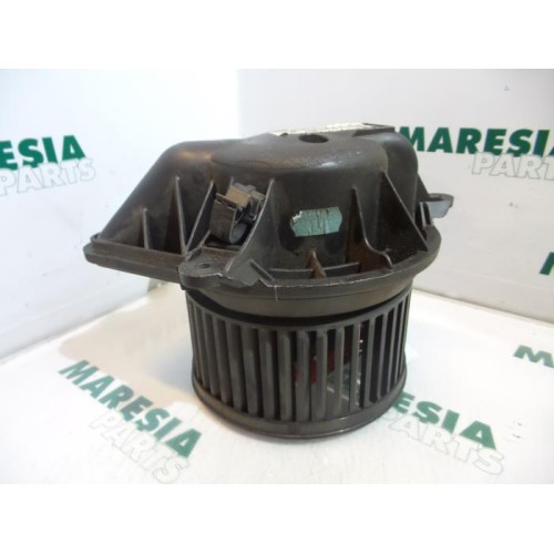 Renault - Trafic - Heating and ventilation fan motor