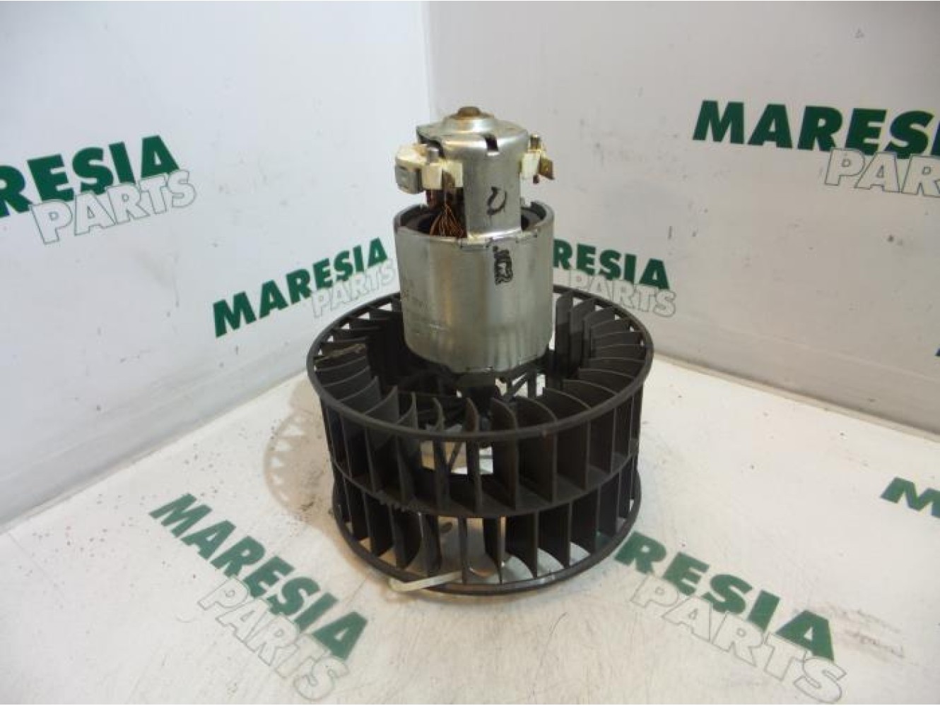 Renault - Kangoo - Heating and ventilation fan motor