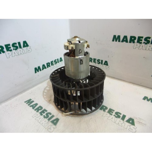 Renault - Kangoo - Heating and ventilation fan motor