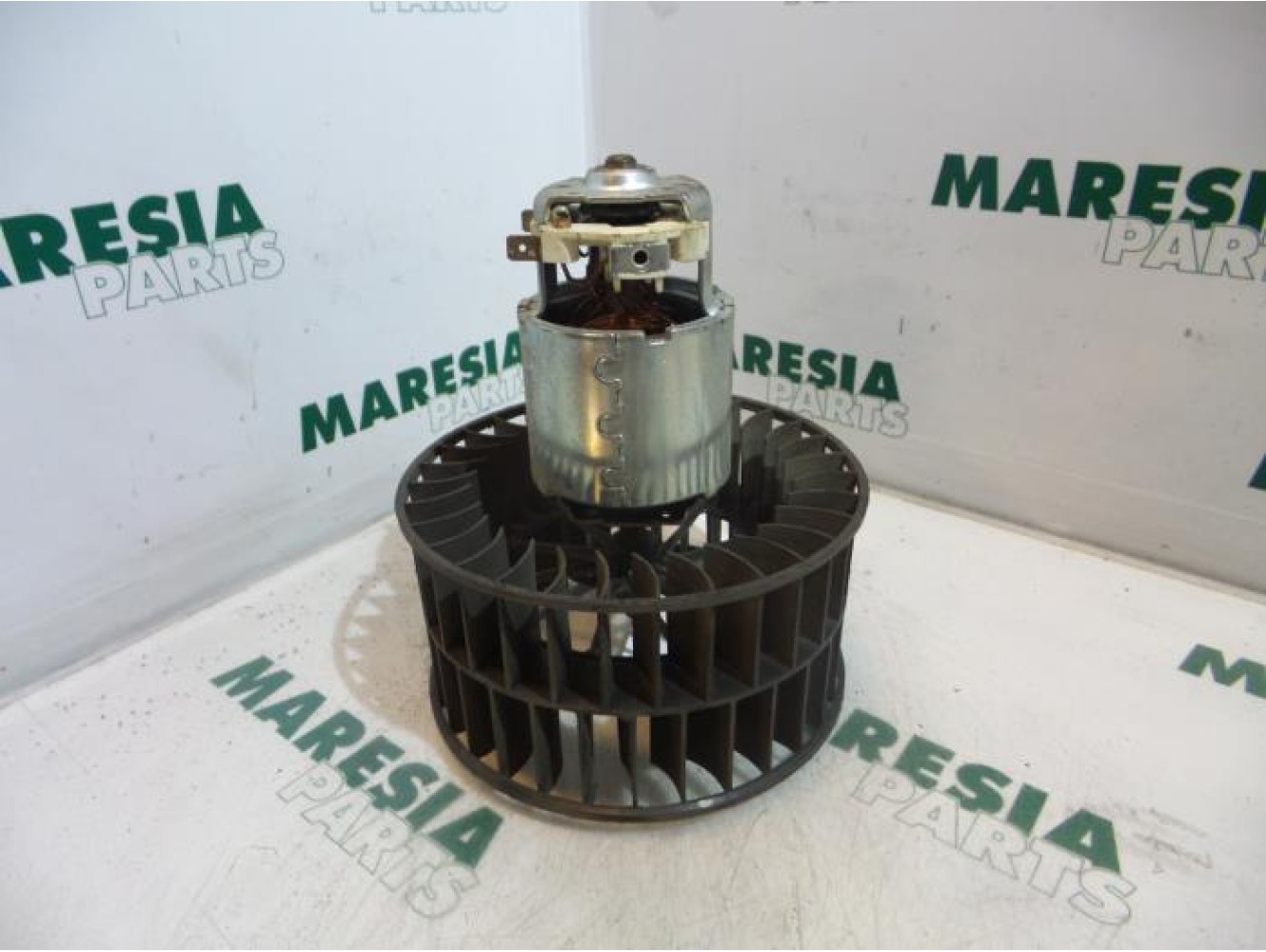 Renault - Kangoo - Heating and ventilation fan motor