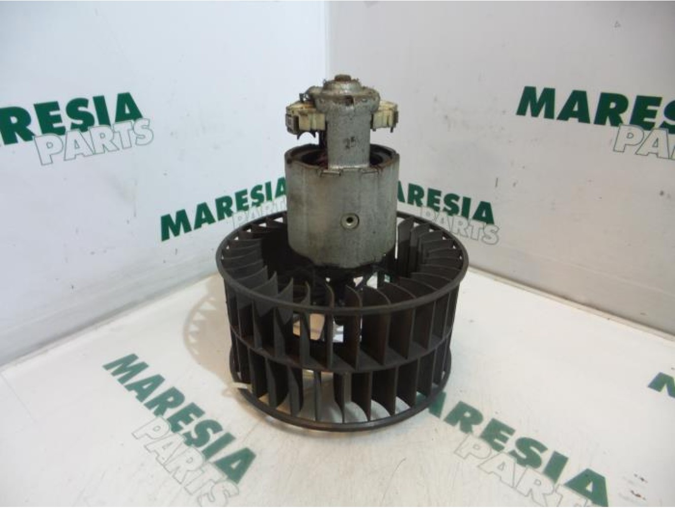 Renault - Kangoo - Heating and ventilation fan motor