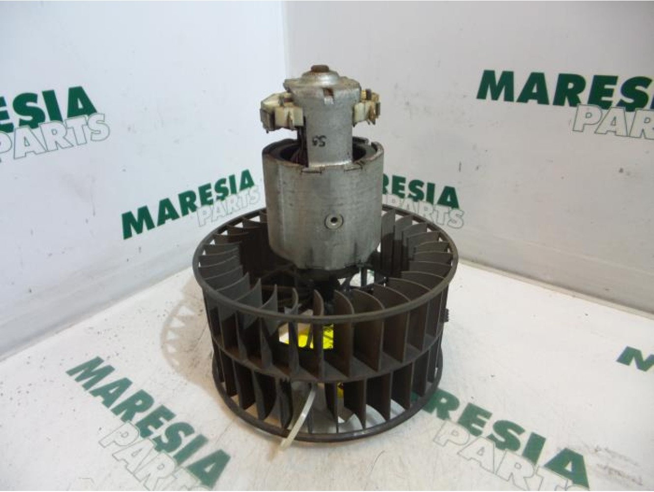 Renault - Kangoo - Heating and ventilation fan motor