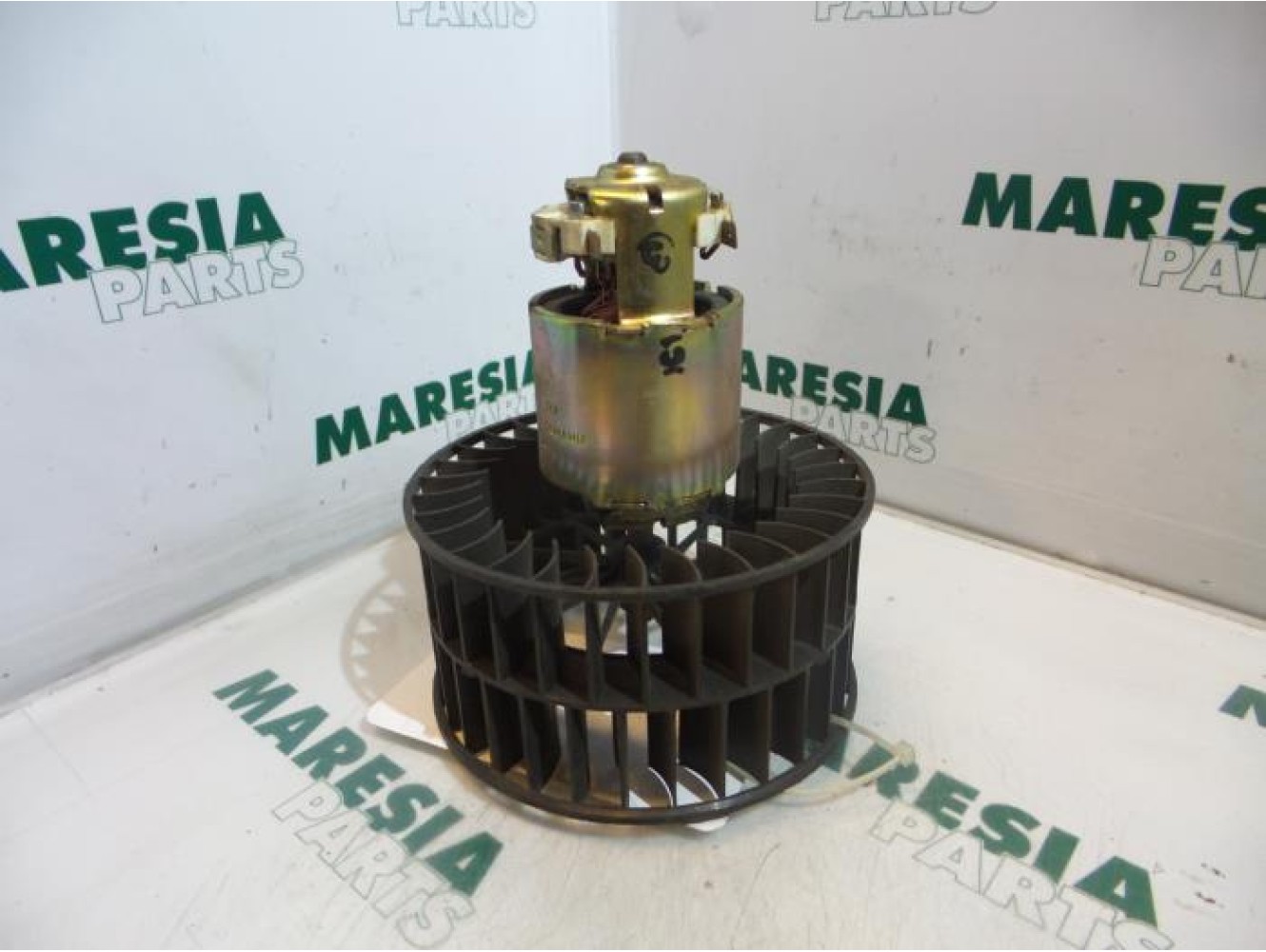 Renault - Kangoo - Heating and ventilation fan motor