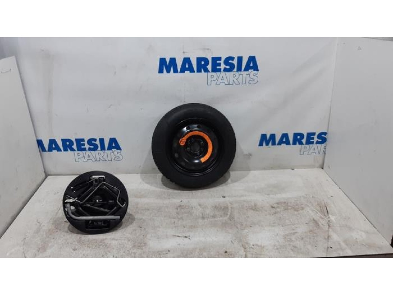 Fiat - 500 - Krikset + reservewiel
