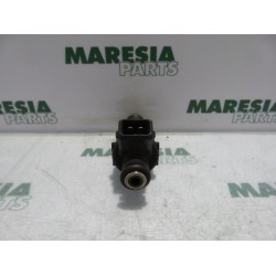 Citroen - Evasion - Injector (petrol injection)