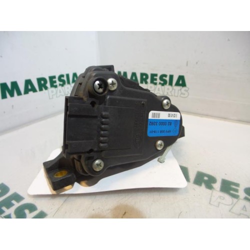 Renault - Laguna - Throttle pedal position sensor