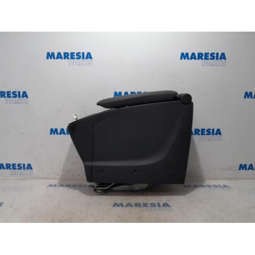 Renault - Scenic - Middle console