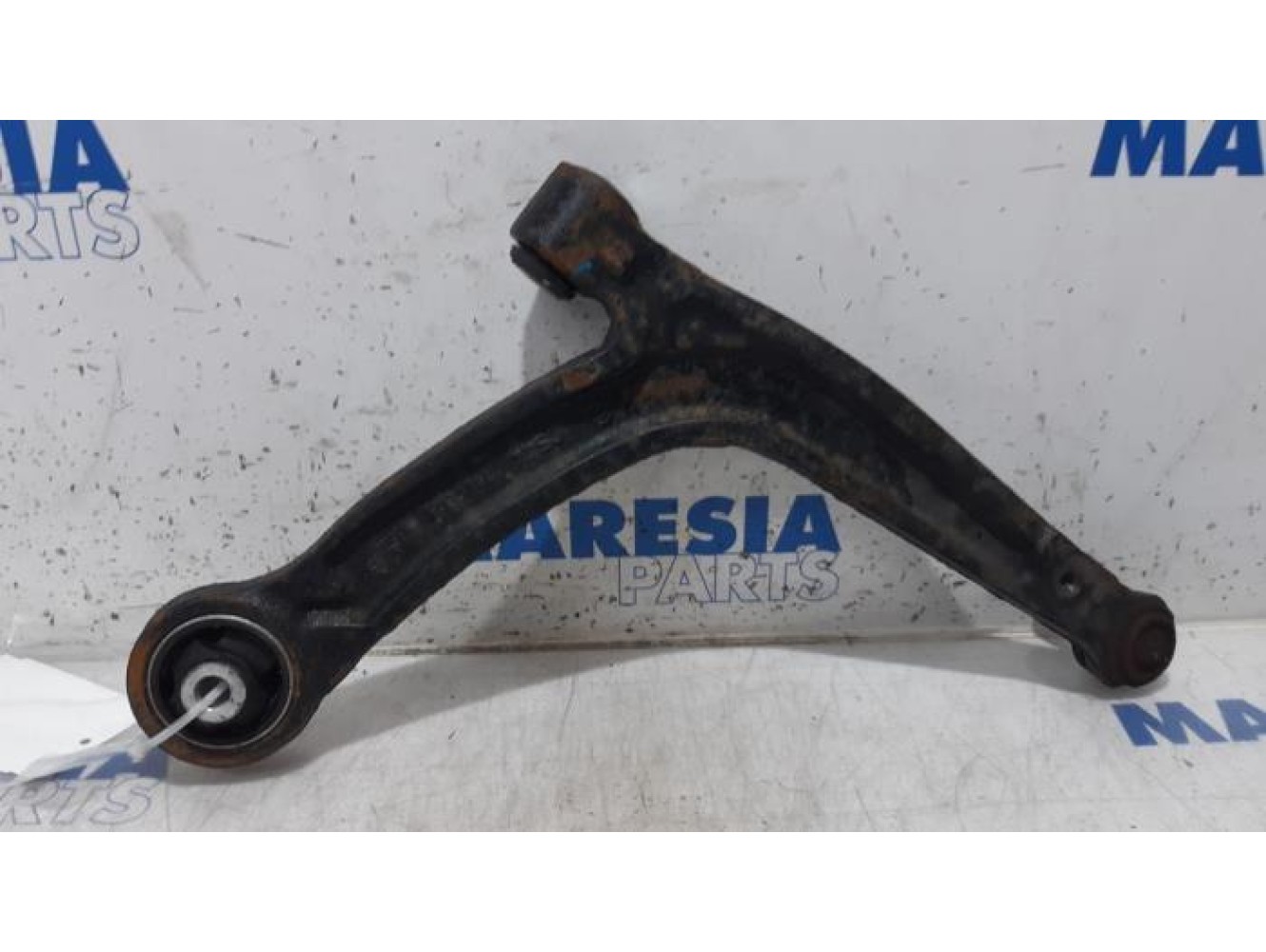 Fiat - 500 - Bras de suspension bas avant gauche