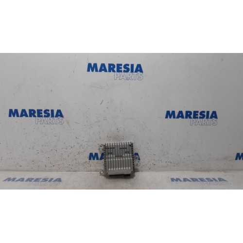 Renault - Scenic - Radio amplifier