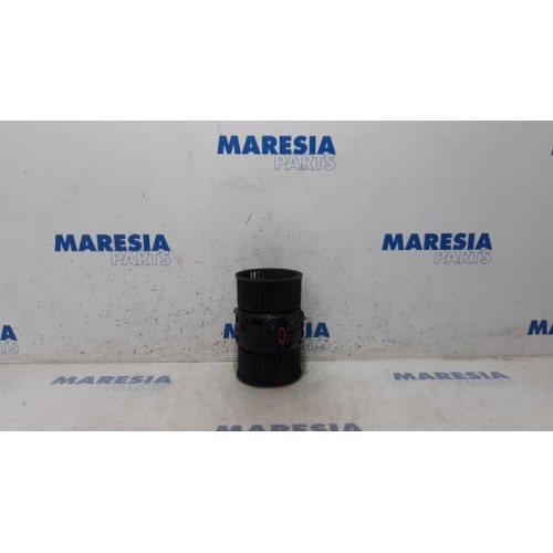 Renault - Megane - Heating and ventilation fan motor