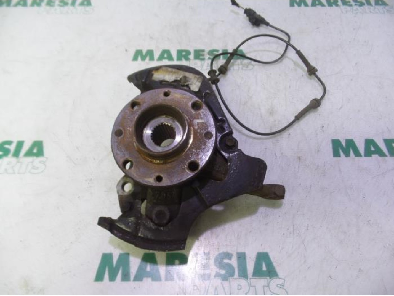 Fiat - 500 - Knuckle, front left