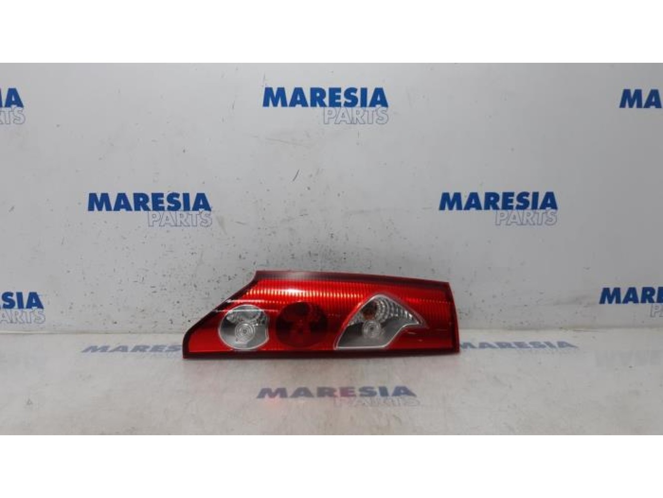 Renault - Kangoo - Achterlicht links
