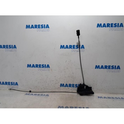 Renault - Kangoo - Sliding door lock mechanism, right
