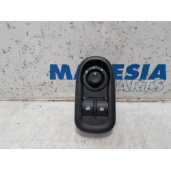 Renault - Kangoo - Multi-functional window switch