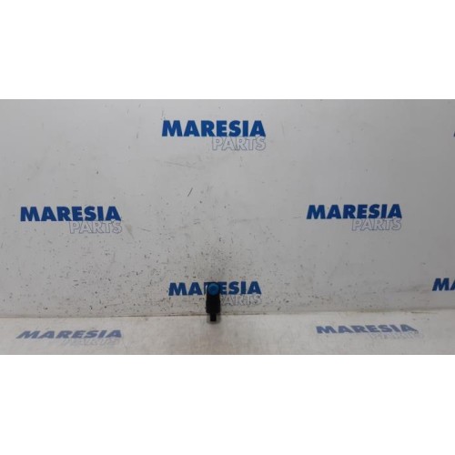 Citroen - C3 - Windscreen washer pump
