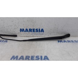 Citroen - C3 - Front wiper arm