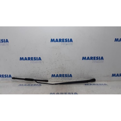 Citroen - C3 - Front wiper arm