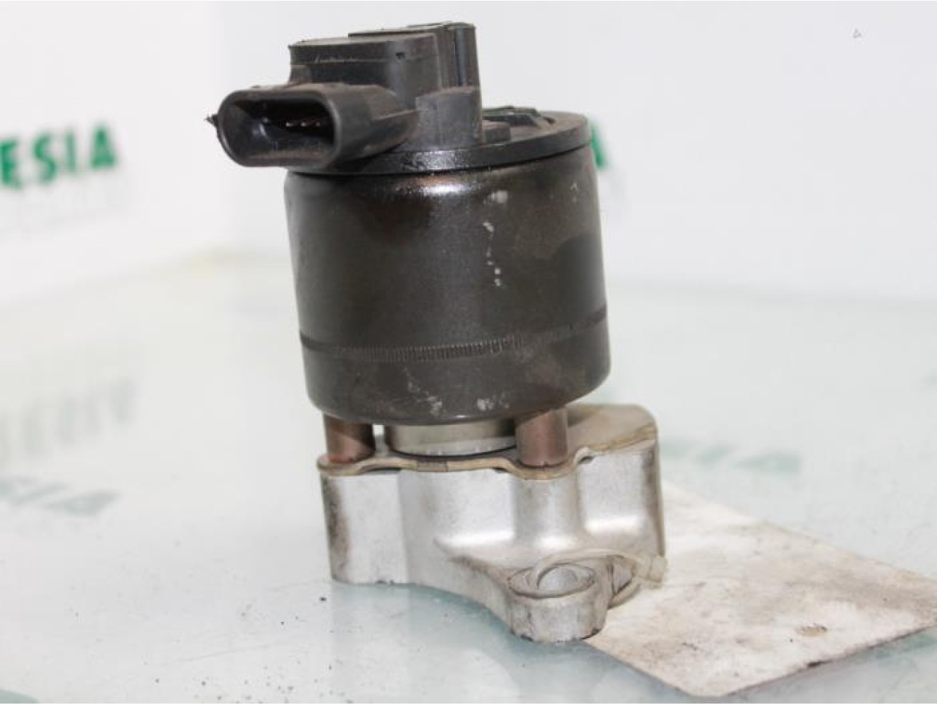 Peugeot - 206 - EGR valve