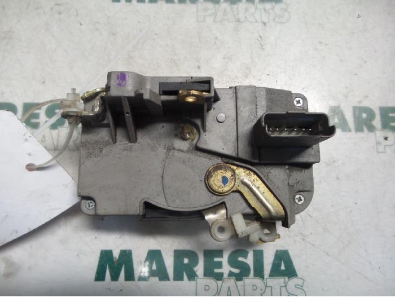 Citroen - C5 - Door lock mechanism 4-door, front left