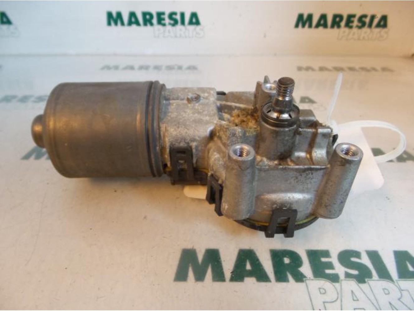 Citroen - C5 - Front wiper motor
