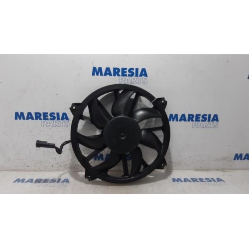 Citroen - C4 Grand Picasso - Fan motor