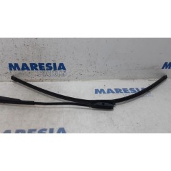 Citroen - C4 Grand Picasso - Front wiper arm