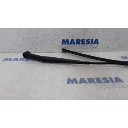 Citroen - C4 Grand Picasso - Front wiper arm