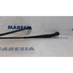 Citroen - C4 Grand Picasso - Front wiper arm