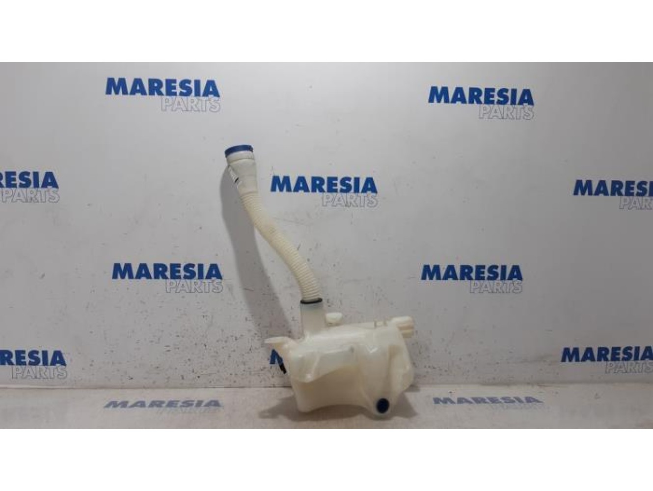 Citroen - C4 Grand Picasso - Front windscreen washer reservoir