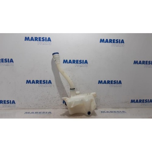 Citroen - C4 Grand Picasso - Front windscreen washer reservoir