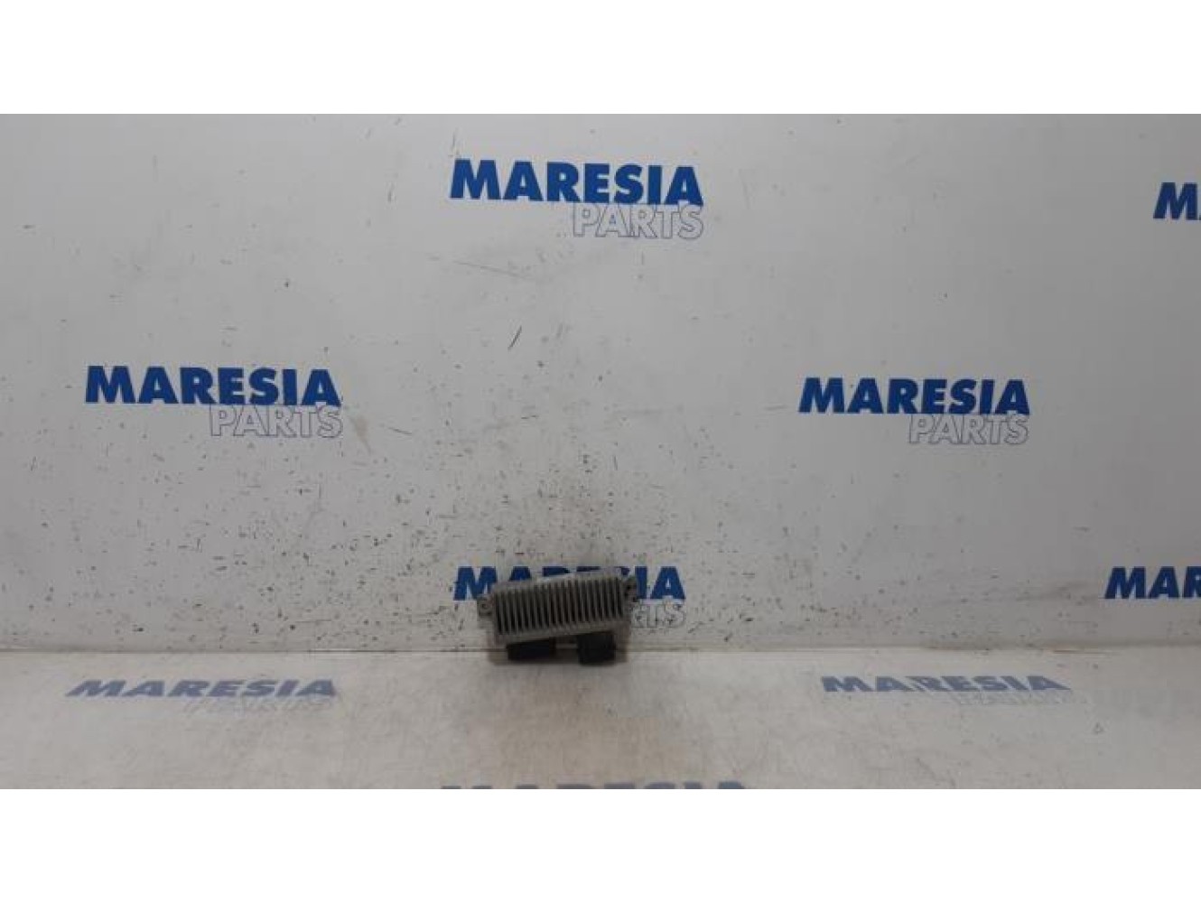 Renault - Trafic - Glow plug relay