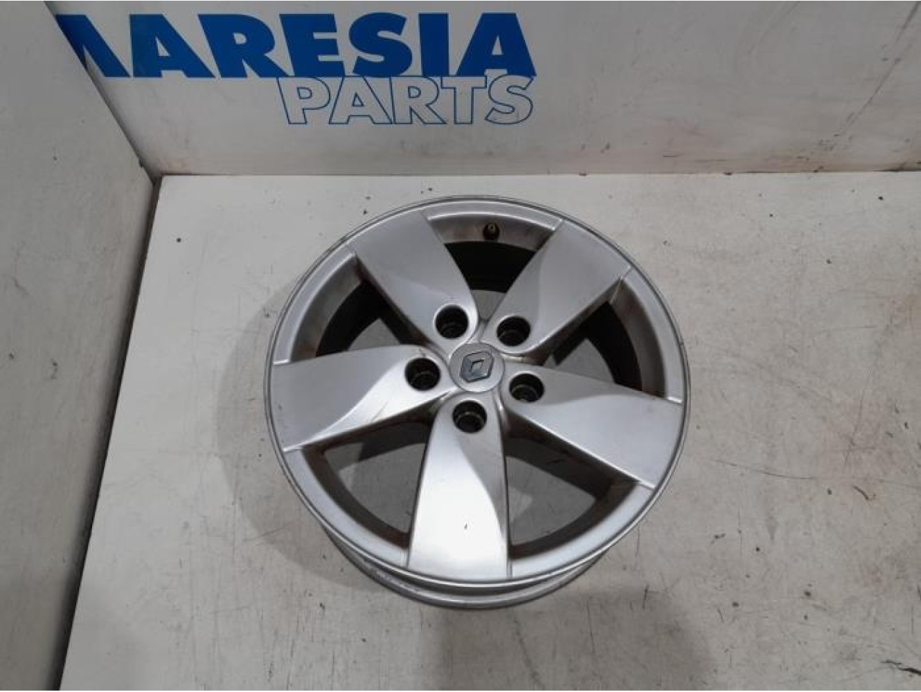 Renault - Megane - Wheel