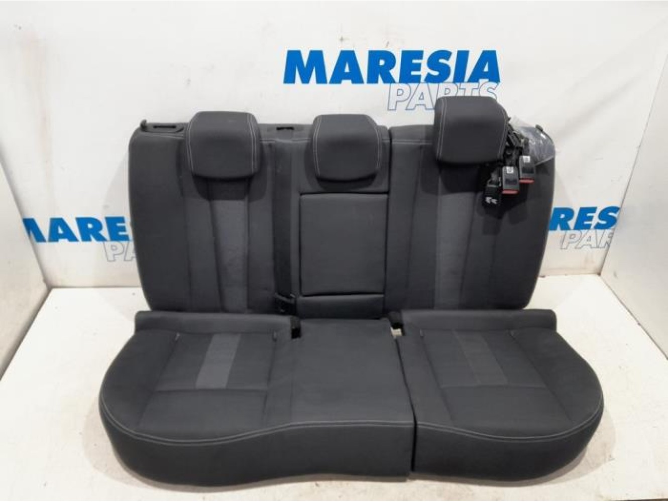 Renault - Megane - Rear bench seat
