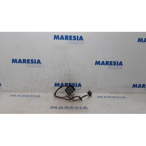 Renault - Trafic - Heater resistor