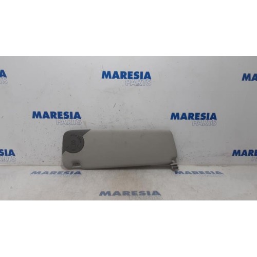 Renault - Trafic - Sun visor