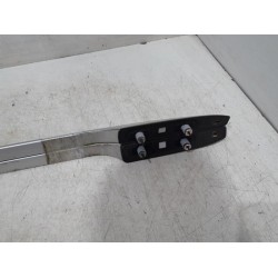 Renault - Megane - Roof rail kit