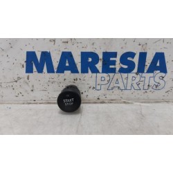 Renault - Megane - Start/stop switch