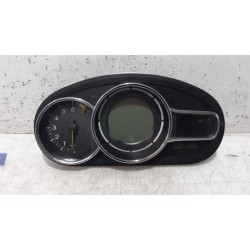 Renault - Megane - Instrument panel