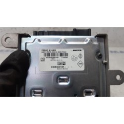 Renault - Megane - Radio amplifier