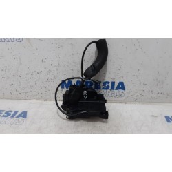 Renault - Megane - Front door lock mechanism 4-door, right