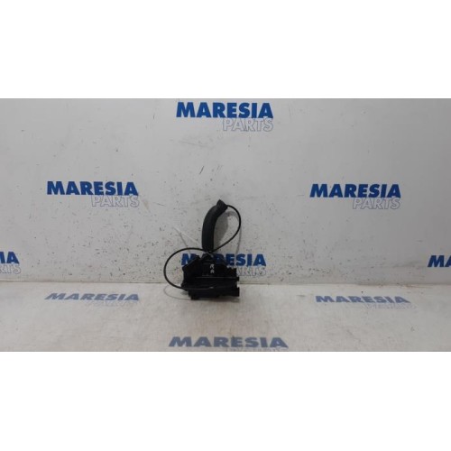 Renault - Megane - Rear door mechanism 4-door, right