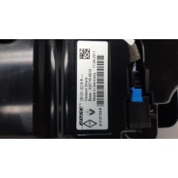 Renault - Megane - Subwoofer